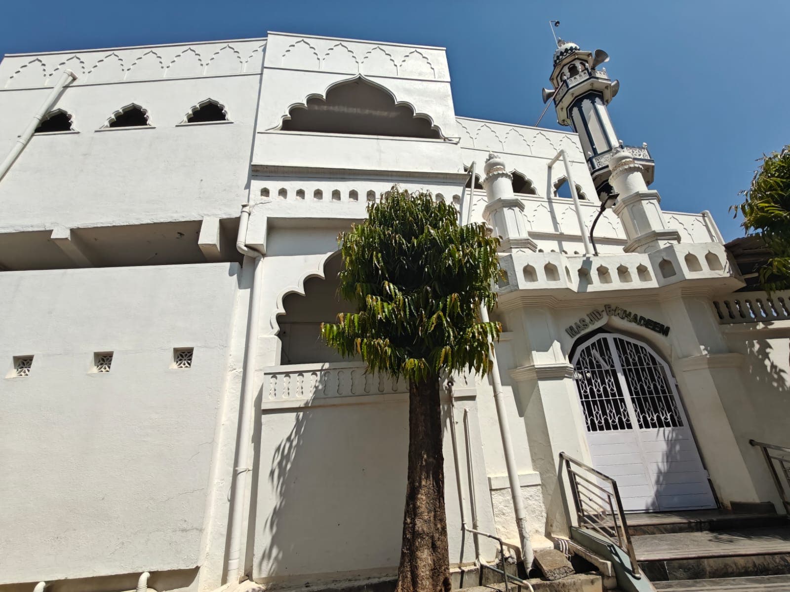 Mosque image 1